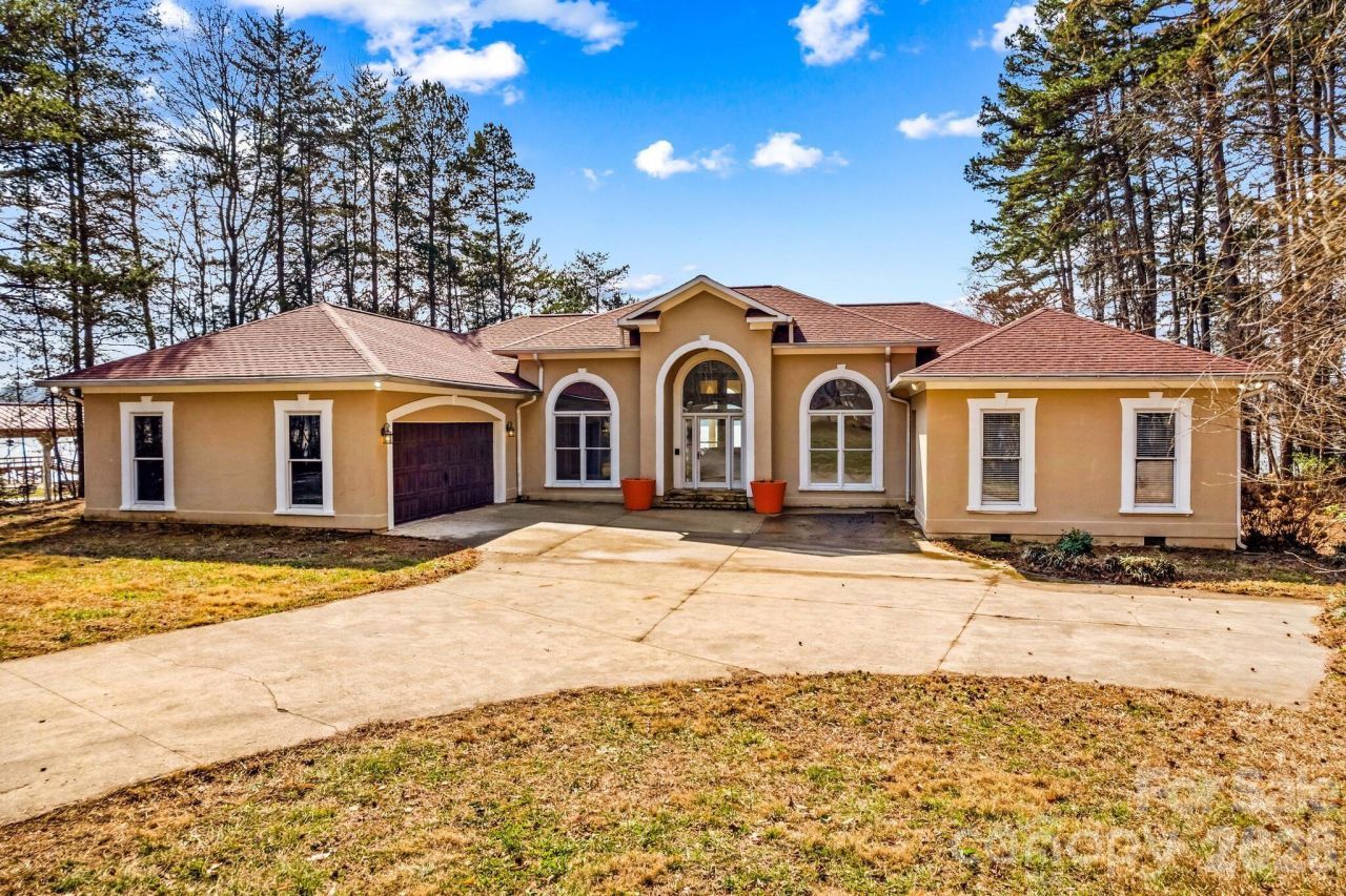 9145 Bringle Ferry Road, Salisbury, NC 28146 Main Photo