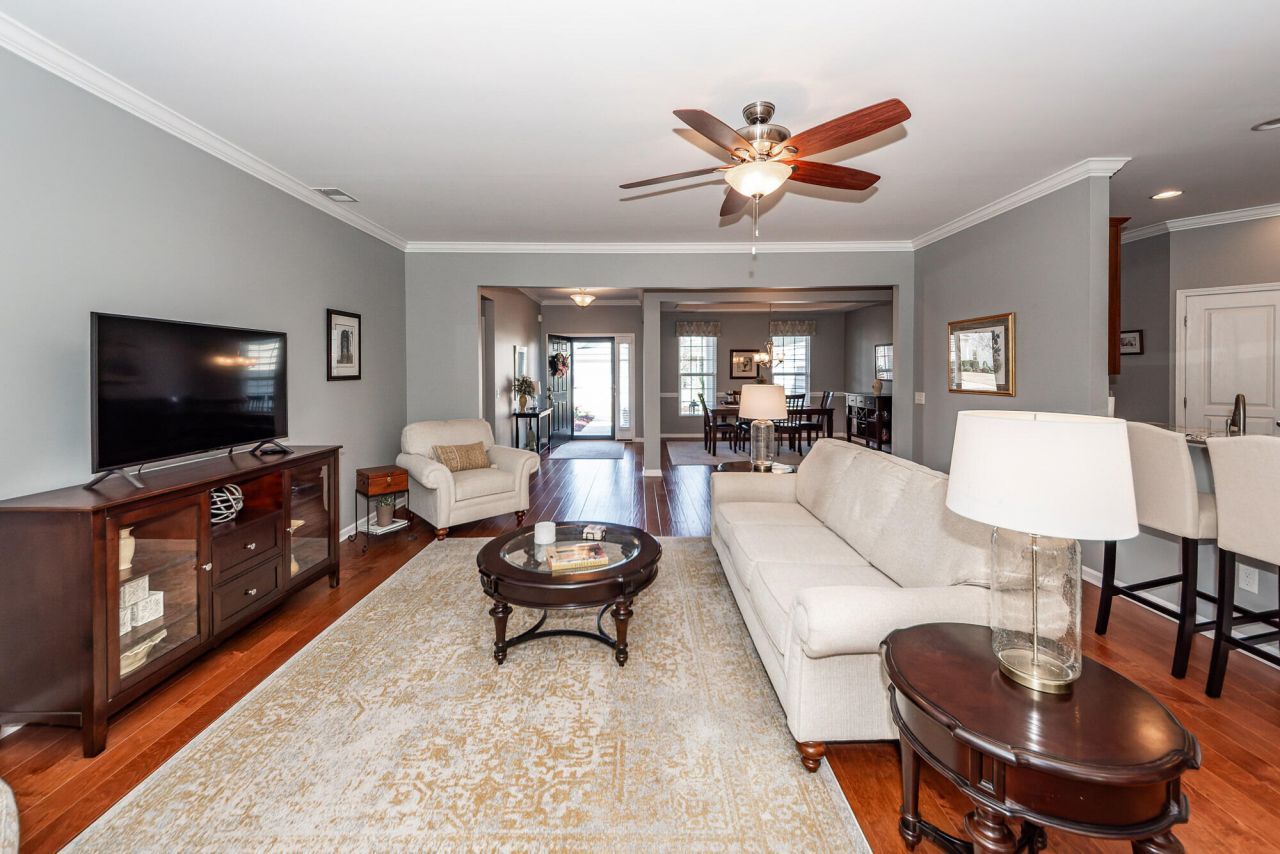 245 Waterfront Park Drive Photo 17