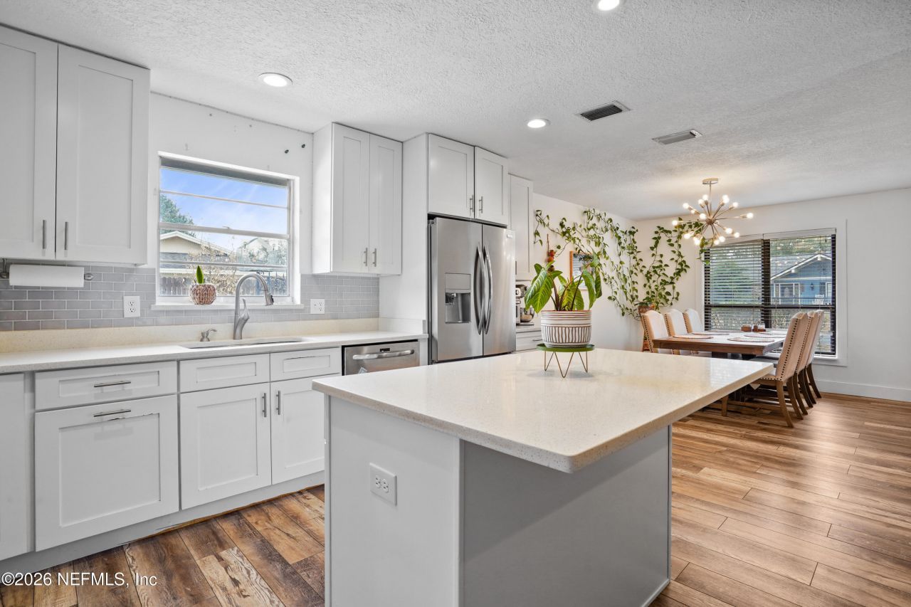 6717 Lenczyk Drive, Jacksonville, FL 32277 Photo