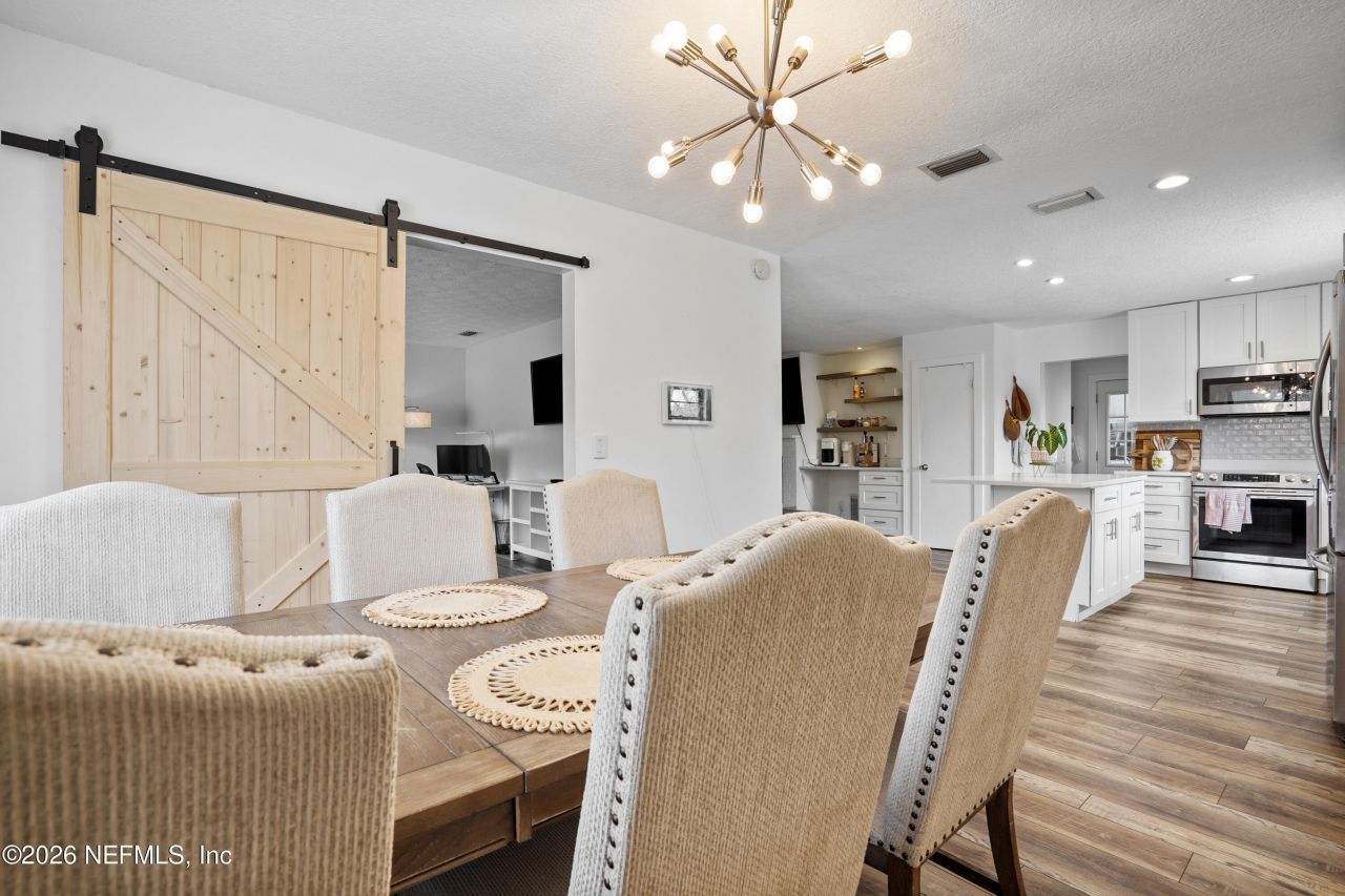 6717 Lenczyk Drive, Jacksonville, FL 32277 Photo