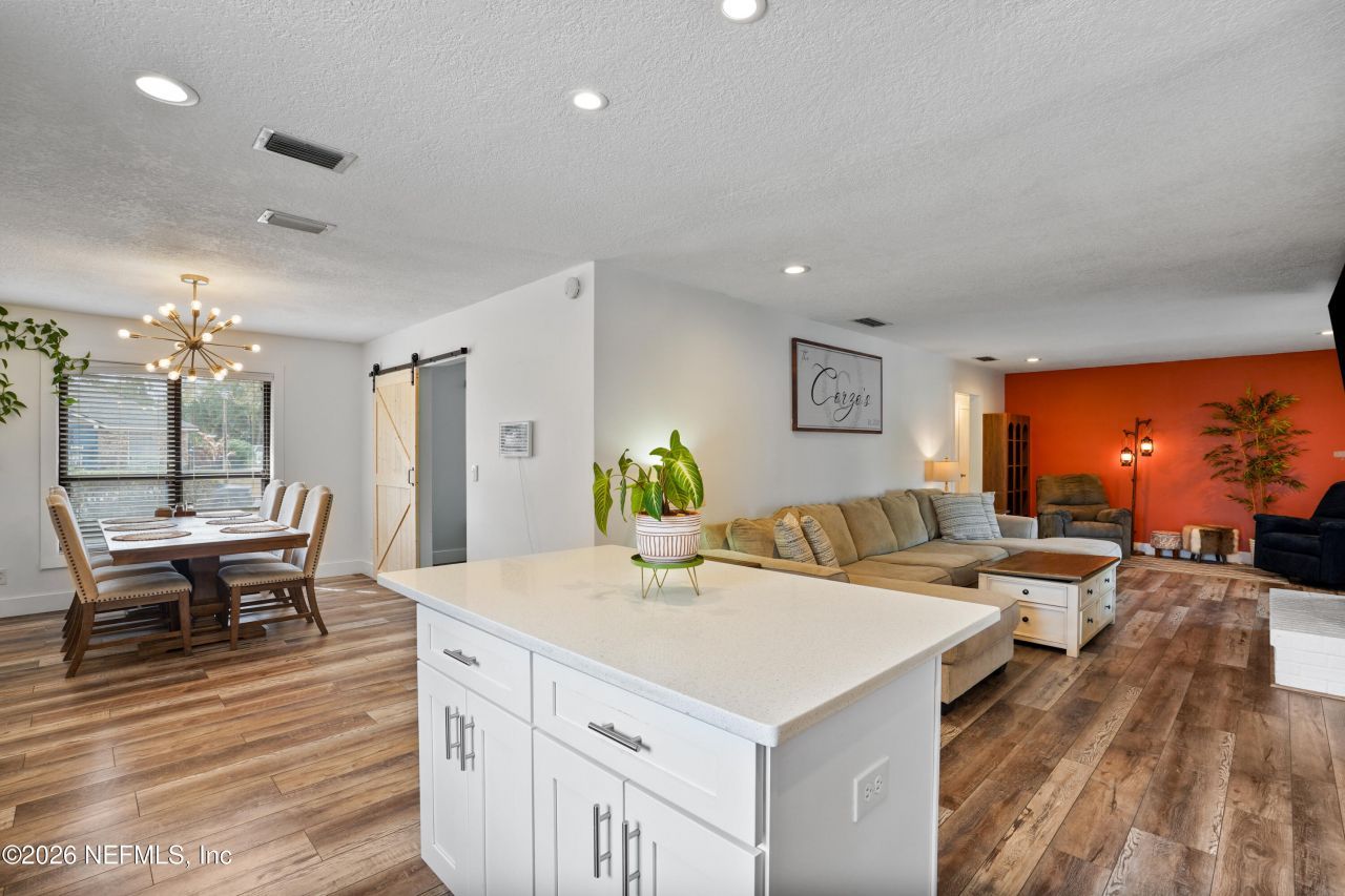 6717 Lenczyk Drive, Jacksonville, FL 32277 Photo