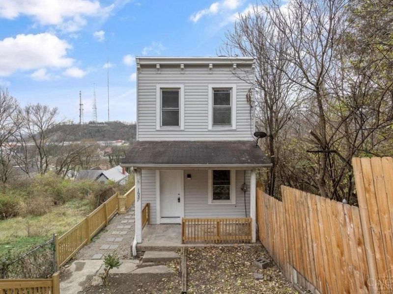 1637 Waverly Avenue, Cincinnati, OH 45214 Photo 2