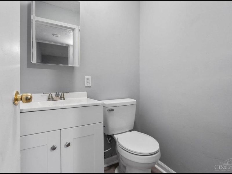 1637 Waverly Avenue, Cincinnati, OH 45214 Photo 4