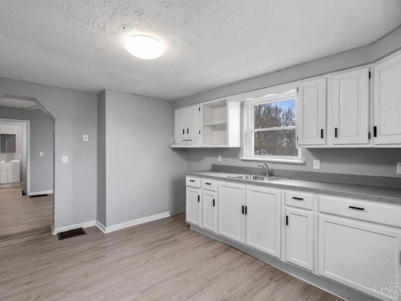 1637 Waverly Avenue, Cincinnati, OH 45214 Photo 7