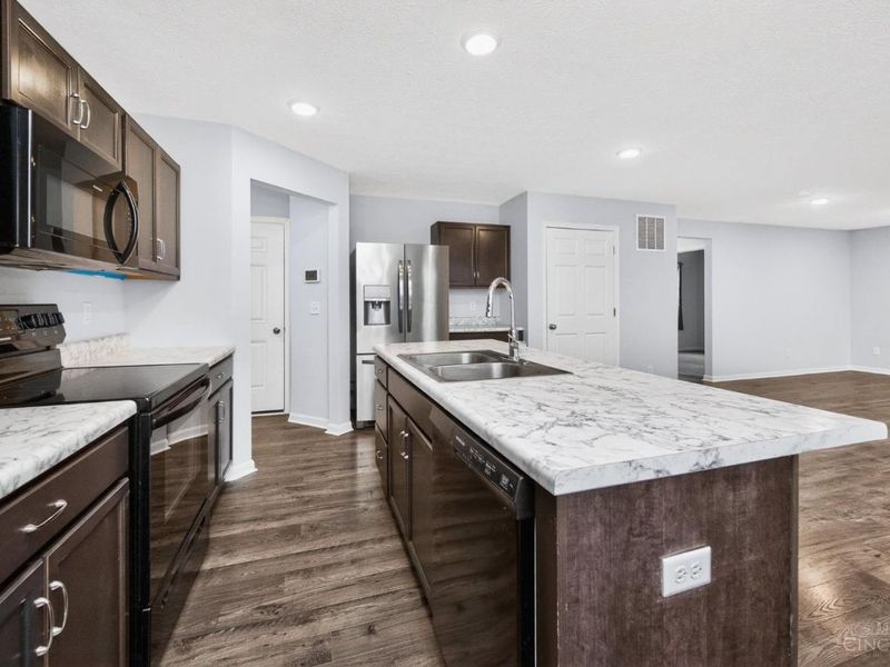 2150 Pine Valley Drive, Hamilton, OH 45013 Photo 15