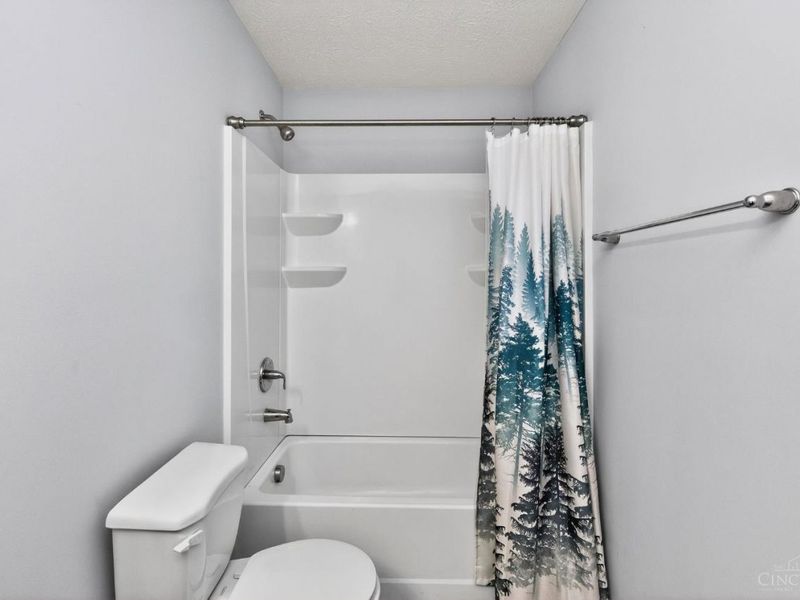 2150 Pine Valley Drive, Hamilton, OH 45013 Photo 22