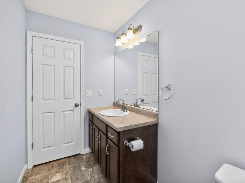 2150 Pine Valley Drive, Hamilton, OH 45013 Photo 23