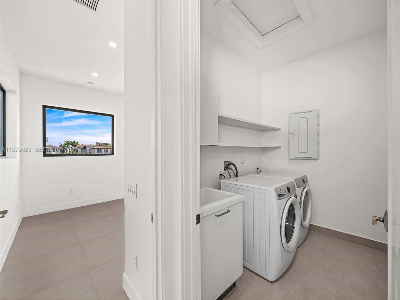 5718 Ashwood Cir W , Unit 5718, Hollywood, FL 33312 Photo