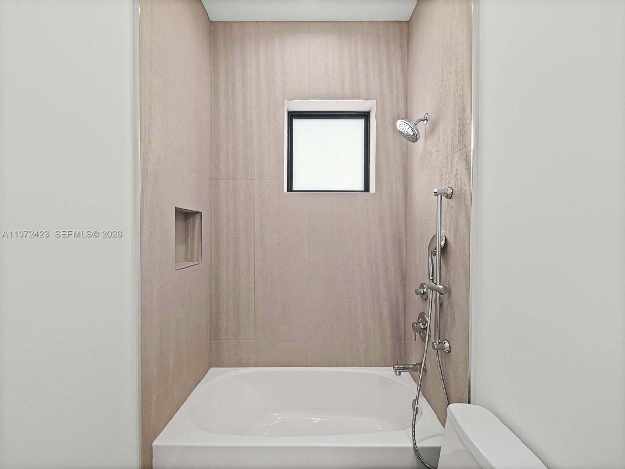 5718 Ashwood Cir W , Unit 5718, Hollywood, FL 33312 Photo