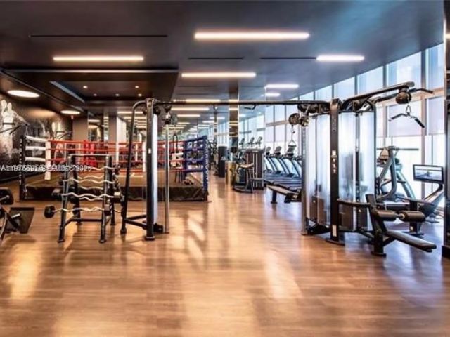 851 NE 1st Ave , Unit 3000, Miami, FL 33132 Photo