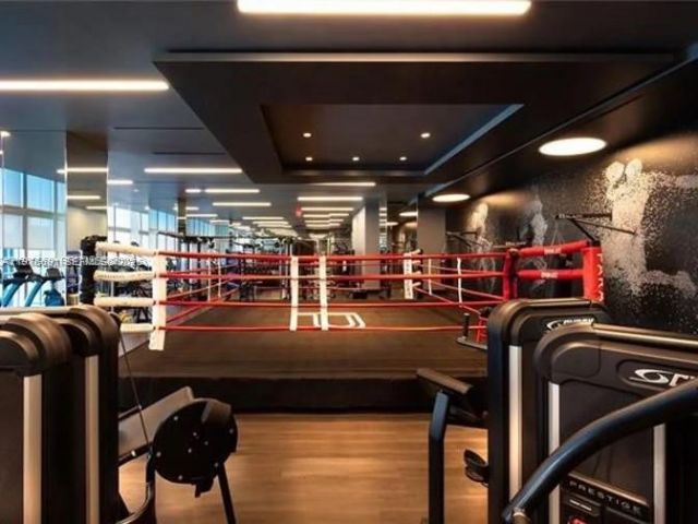 851 NE 1st Ave , Unit 3000, Miami, FL 33132 Photo