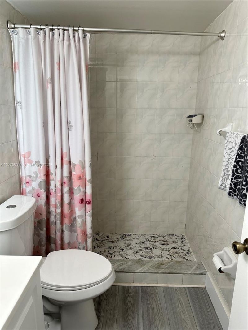 2055 SW 122nd Ave, Unit 425, Miami, FL 33175 Photo