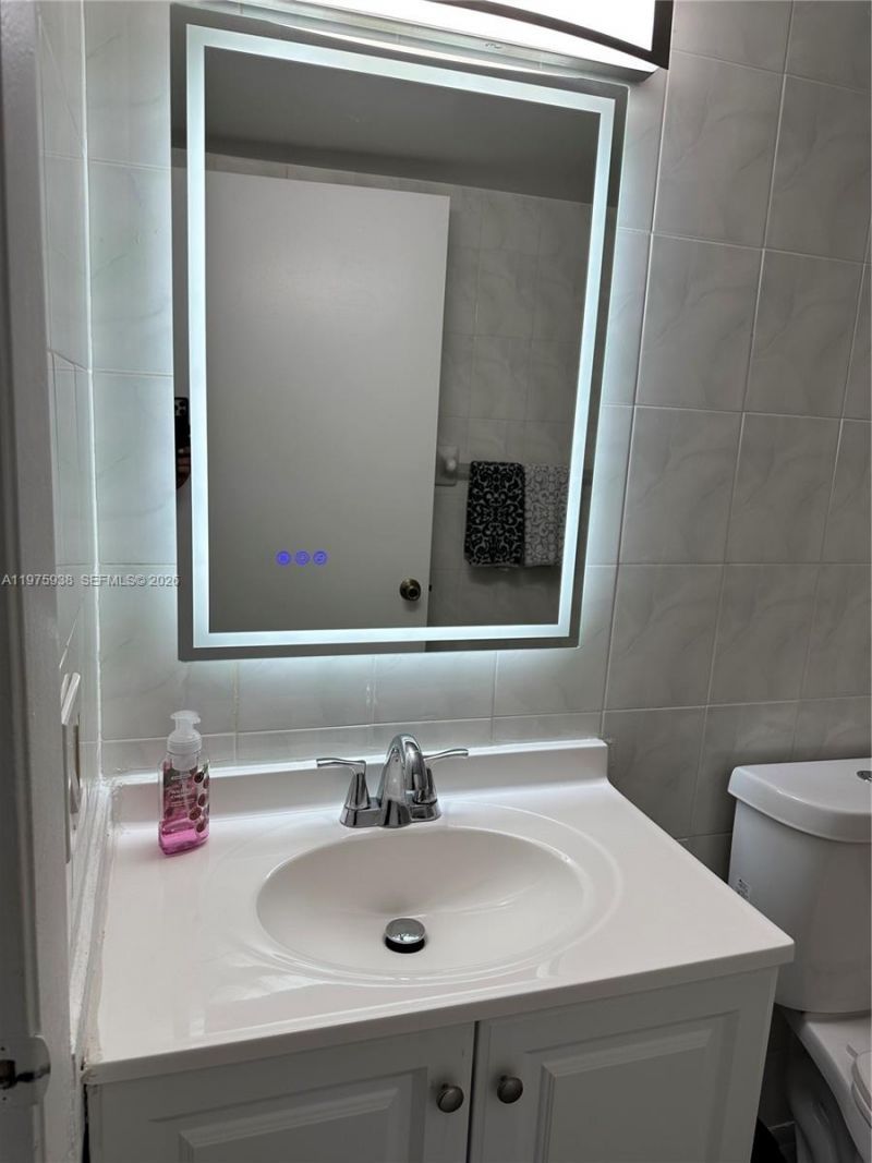 2055 SW 122nd Ave, Unit 425, Miami, FL 33175 Photo