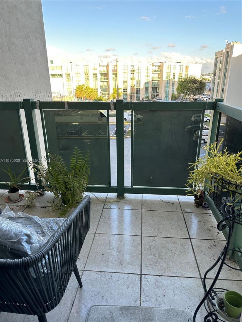 2055 SW 122nd Ave, Unit 425, Miami, FL 33175 Photo
