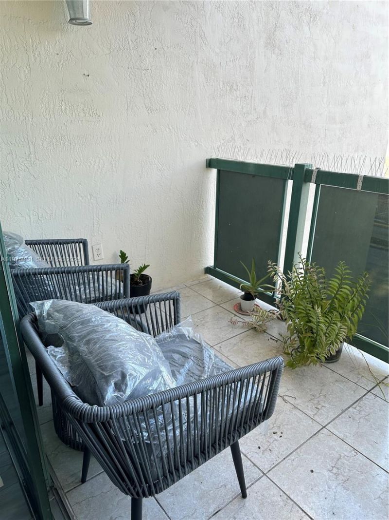 2055 SW 122nd Ave, Unit 425, Miami, FL 33175 Photo