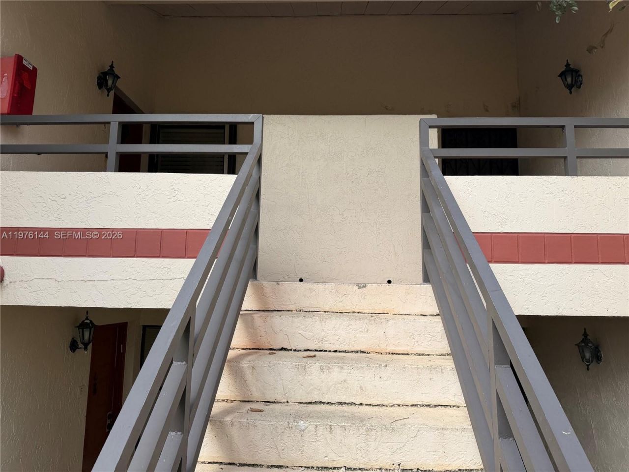 20170 NE 3rd Ct , Unit 6, Miami, FL 33179 Photo