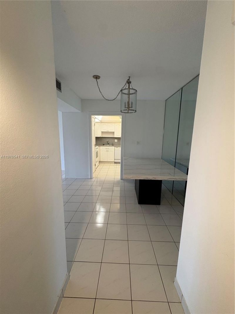 4166 Inverrary Dr, Unit 410, Lauderhill, FL 33319 Photo