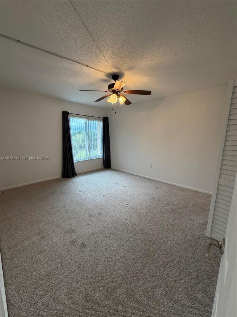 4166 Inverrary Dr, Unit 410, Lauderhill, FL 33319 Photo