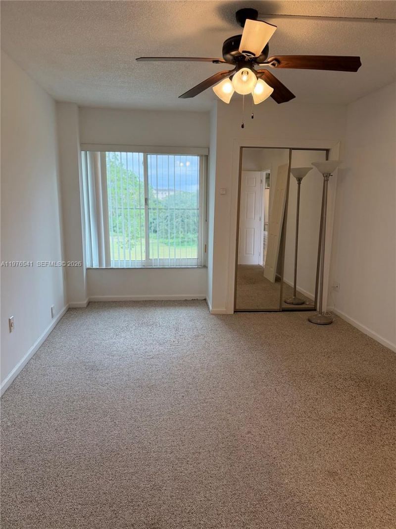 4166 Inverrary Dr, Unit 410, Lauderhill, FL 33319 Photo