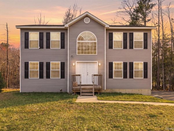 62 Bristol Circle, Rock Hill, NY 12775