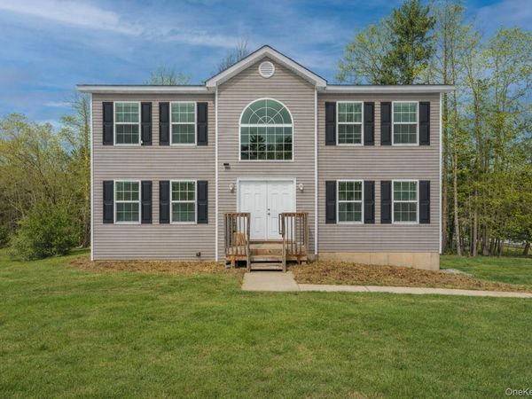 62 Bristol Circle, Rock Hill, NY 12775