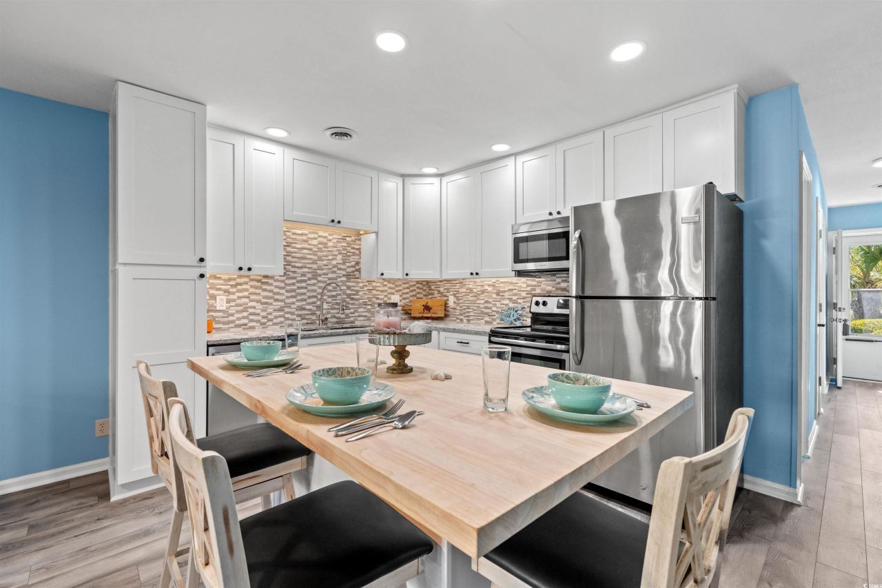 3700 Golf Colony Lane Photo 4