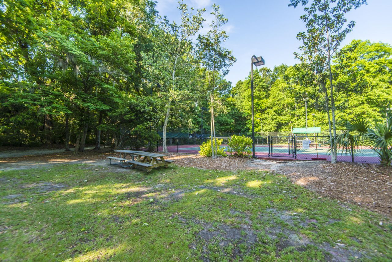 3004 Treadwell Street Photo 54