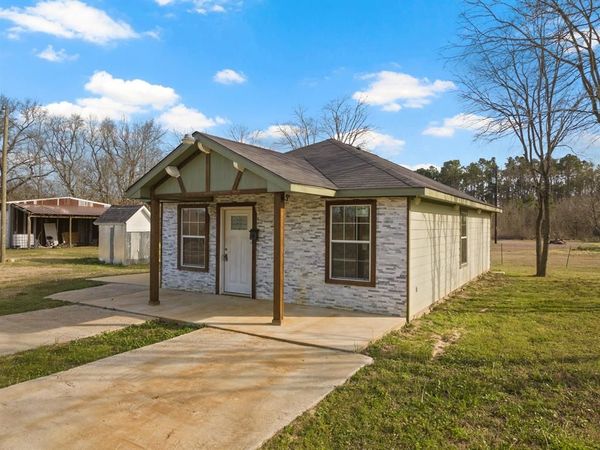 338 N County Road 3010 , Mount Pleasant, TX 75455