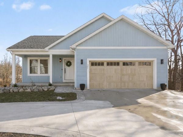 321 W High Street, Union City, MI 49094