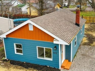 303 Delamere Road, Vermilion, OH 44089