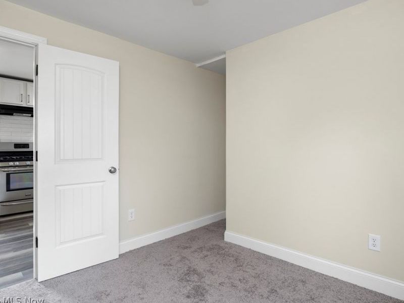 303 Delamere Road , Vermilion, OH 44089 Photo 11