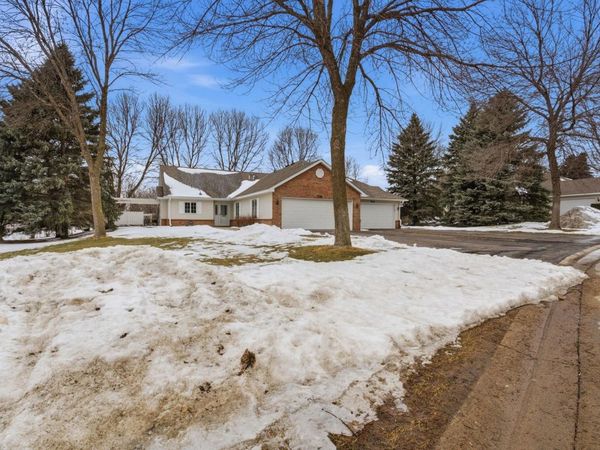 706 24th Street SE, Willmar, MN 56201