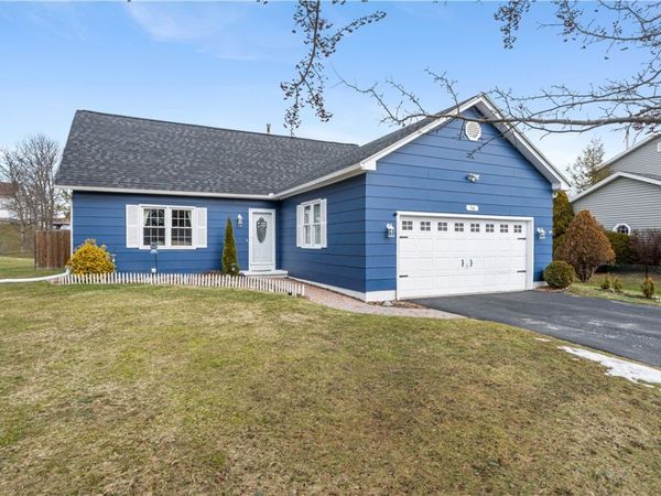 76 Grangerford Hts , West Henrietta, NY 14586