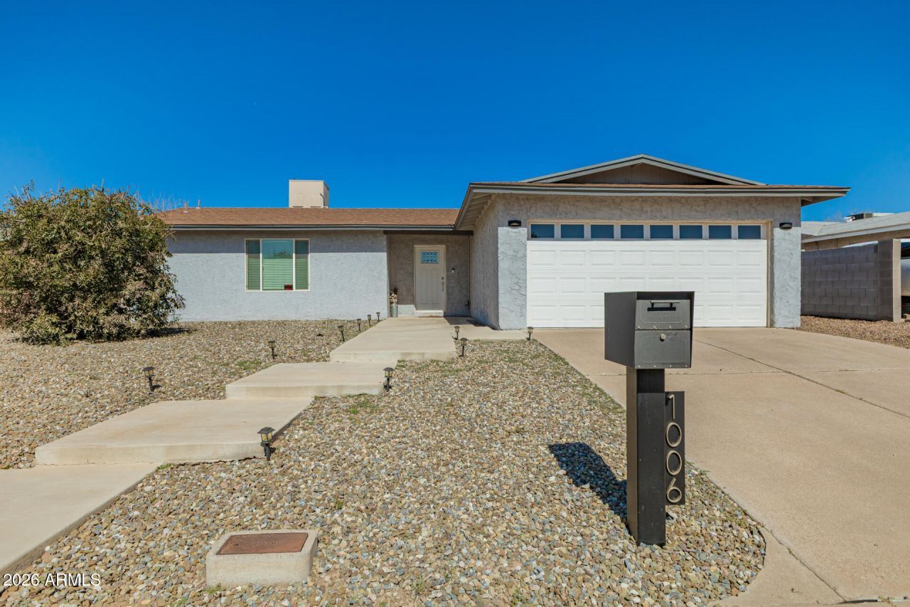 1006 W Anderson Drive, Phoenix, AZ 85023 Main Photo
