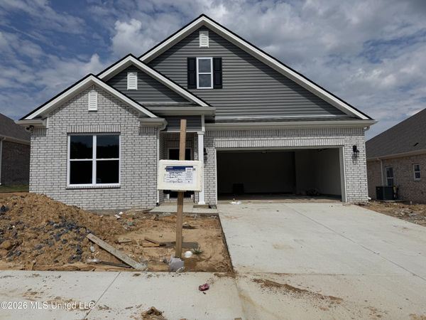 60 Spirit Dance Drive, Byhalia, MS 38611