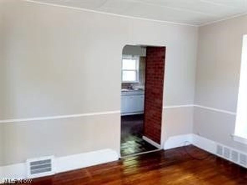 12516 Cornado Avenue, Cleveland, OH 44108 Photo 10