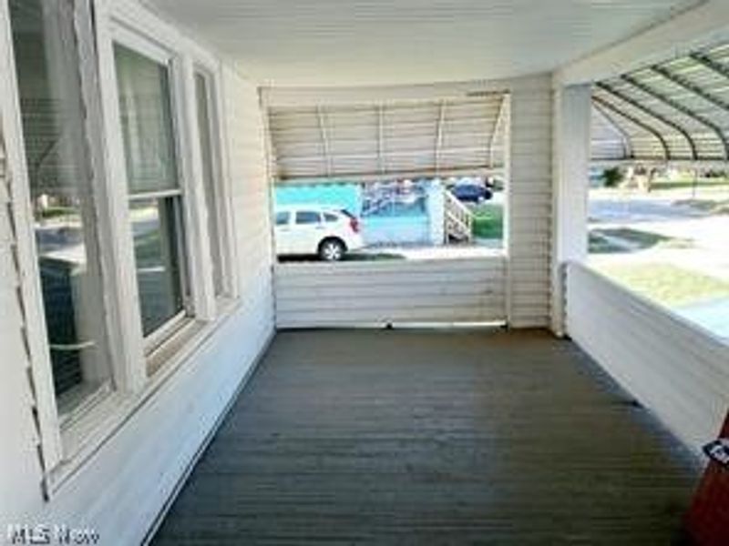 12516 Cornado Avenue, Cleveland, OH 44108 Photo 2