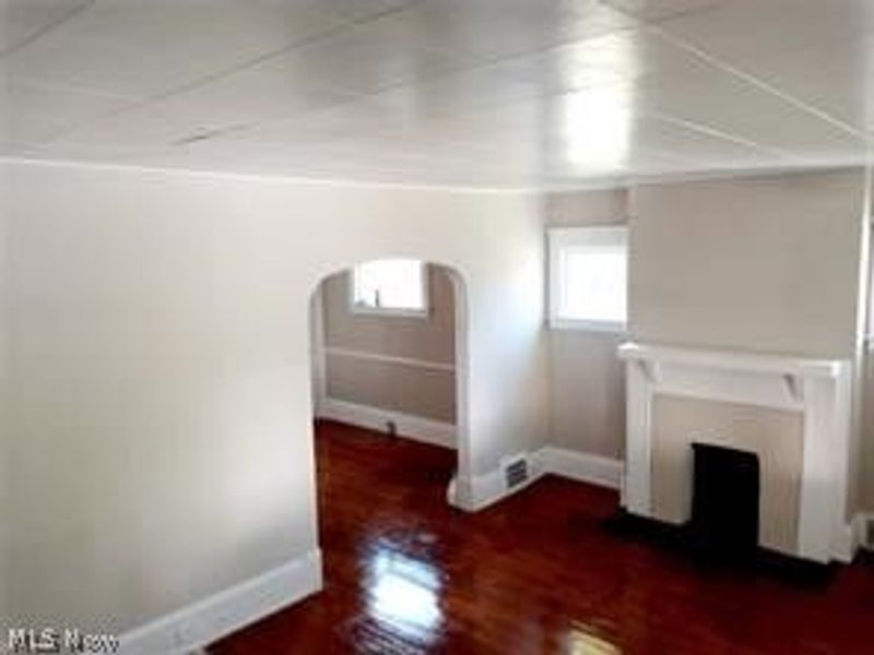 12516 Cornado Avenue, Cleveland, OH 44108 Photo 25