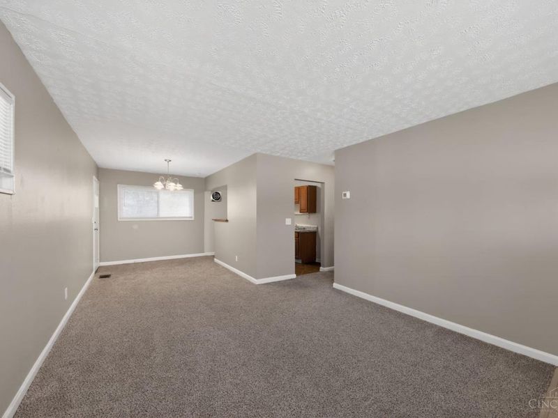 8771 Desoto Drive, Springfield Twp., OH 45231 Photo 10