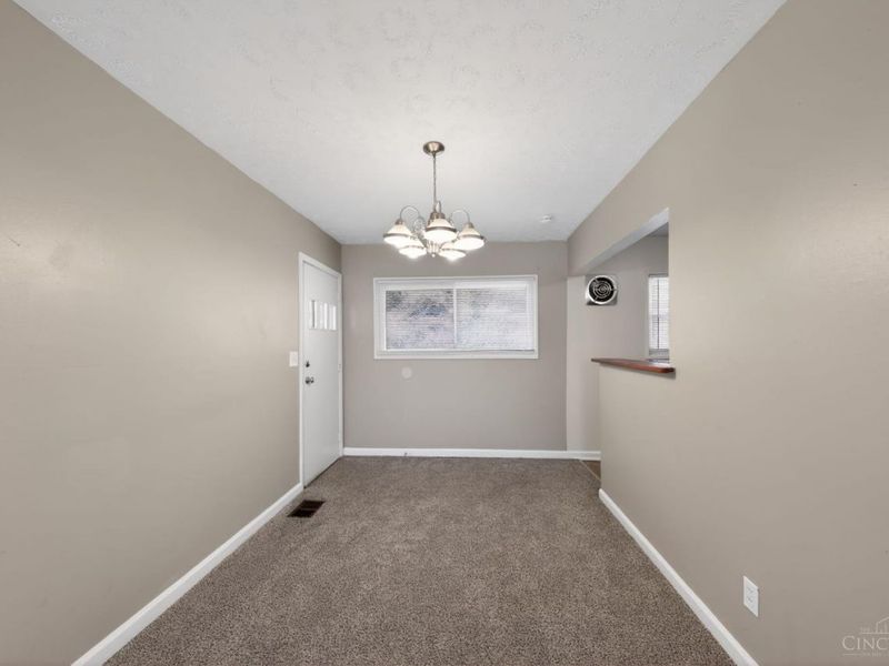 8771 Desoto Drive, Springfield Twp., OH 45231 Photo 4