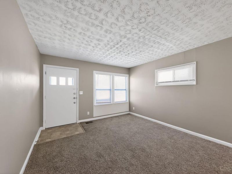 8771 Desoto Drive, Springfield Twp., OH 45231 Photo 6