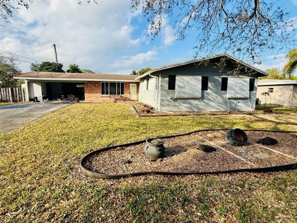 5349 Balsam Ter, Plantation, FL 33317