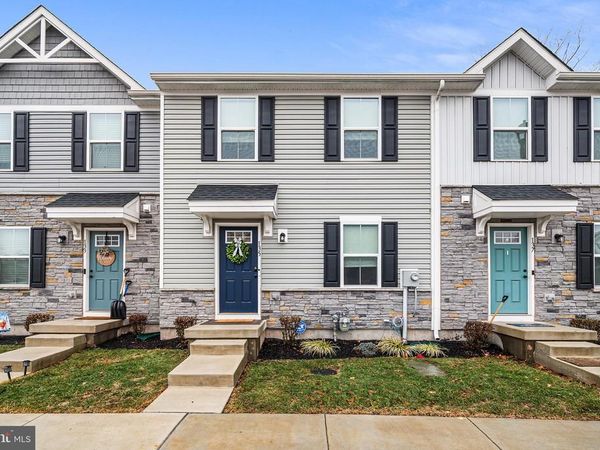 135 VAN FLEET CIRCLE, POTTSTOWN, PA 19464