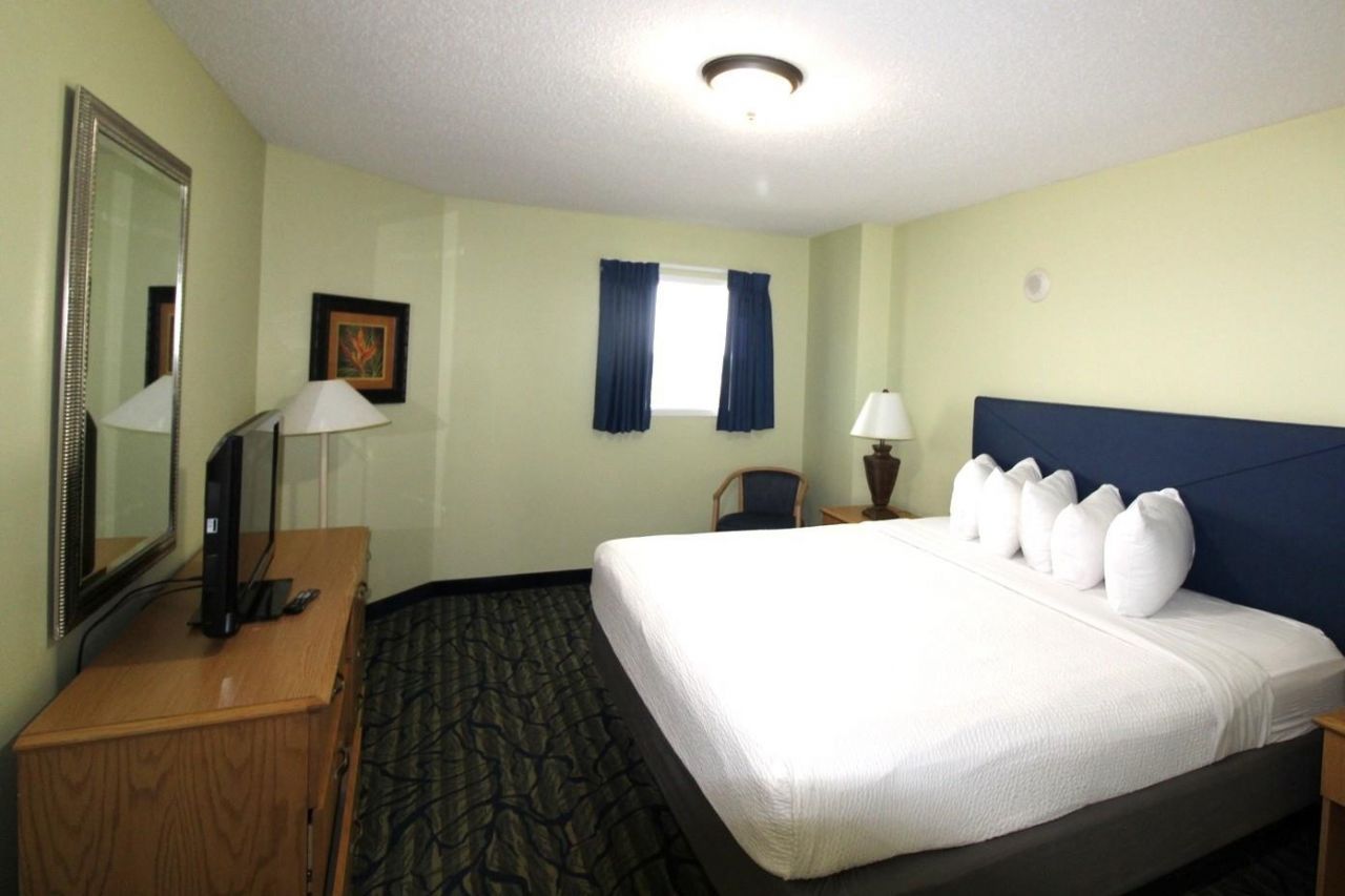 2201 S Ocean Blvd. Photo 15