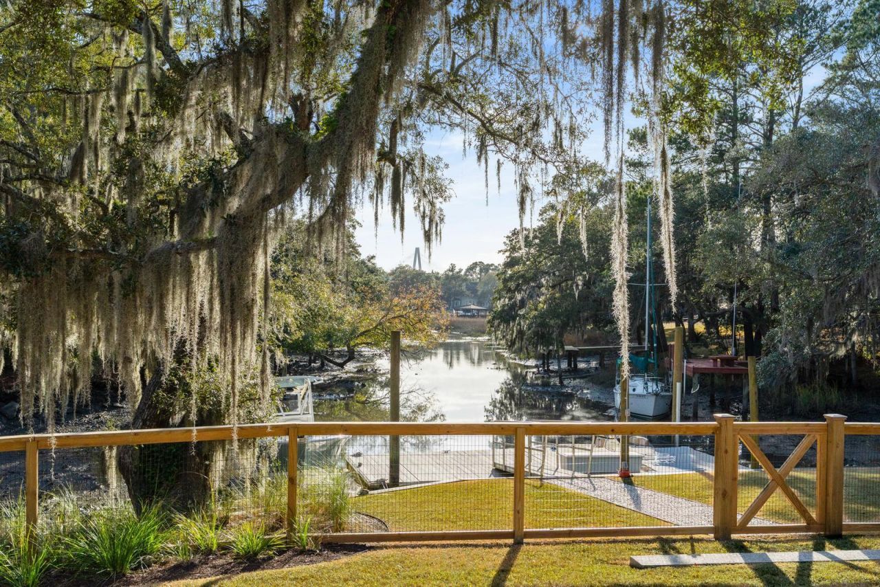 319 Hobcaw Drive Photo 79