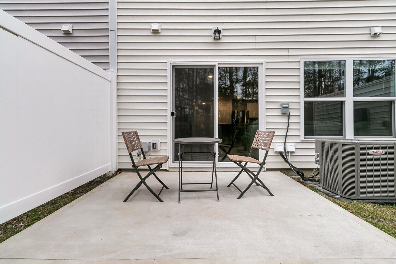 205 Cozy Brook Court Photo 32