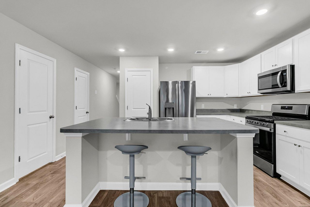 205 Cozy Brook Court Photo 6