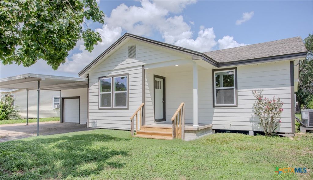 906 E Crestwood Drive , Victoria, TX 77901 Main Photo