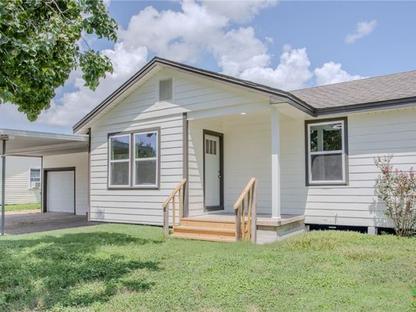 906 E Crestwood Drive , Victoria, TX 77901