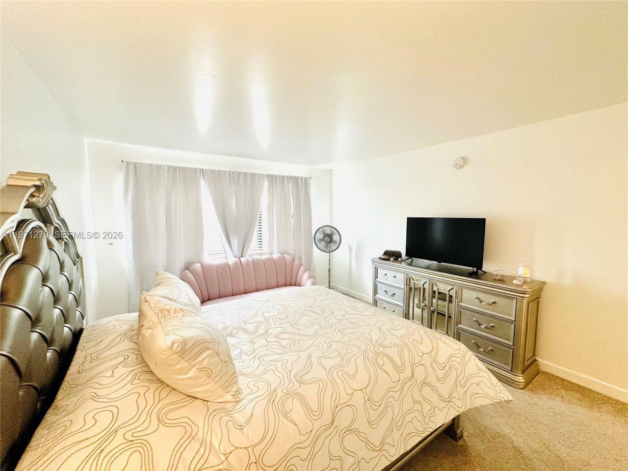 301 Golden Isles Dr (avail May,1), Unit 114, Hallandale Beach, FL 33009 Photo